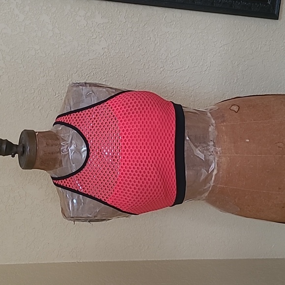 BUNDLE OF 2 MARIKA BLACK AND RED MESH OVERLAY SPORTS BRAS SIZE S - Picture 2 of 8